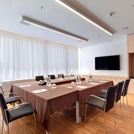 Hilton Garden Venice מסטרה